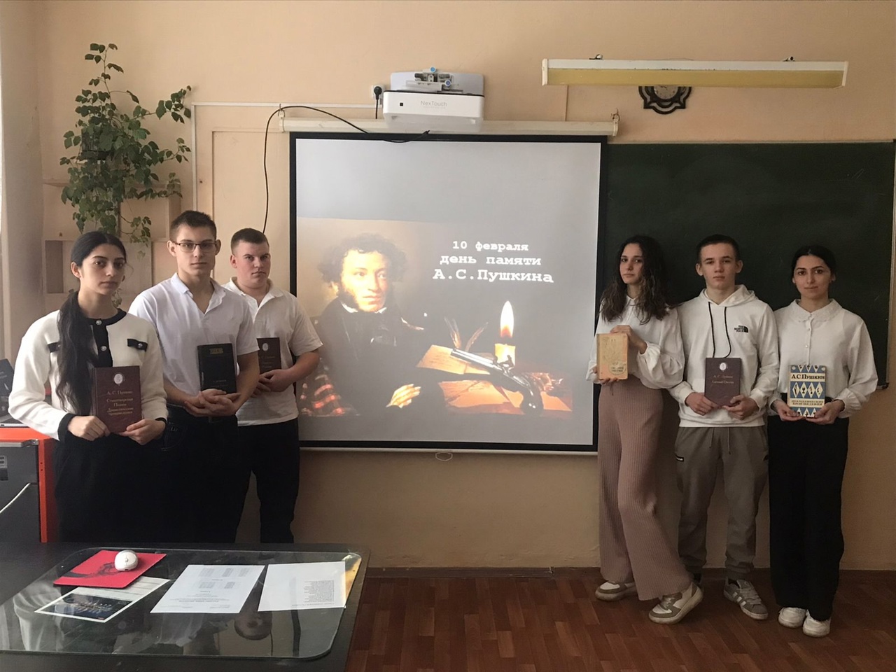 Недели гуманитарных наук (руководитель ШМО Лукина Л.Н.).